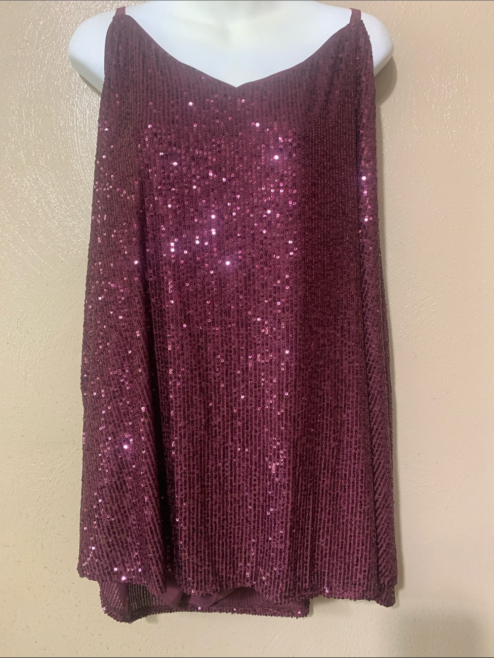 Torrid 4X Sparkling Plum Sequin Evening Top NWT - Picture 1 of 3